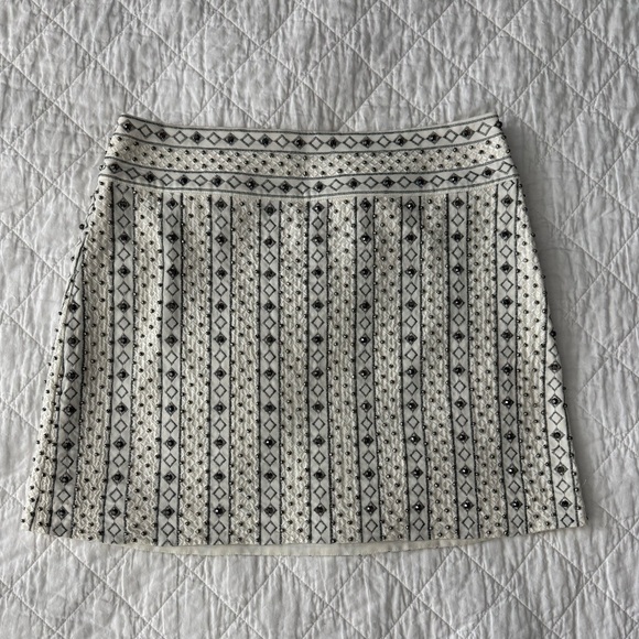 Club Monaco Dresses & Skirts - Club Monaco Black and White Beaded Mini Skirt
